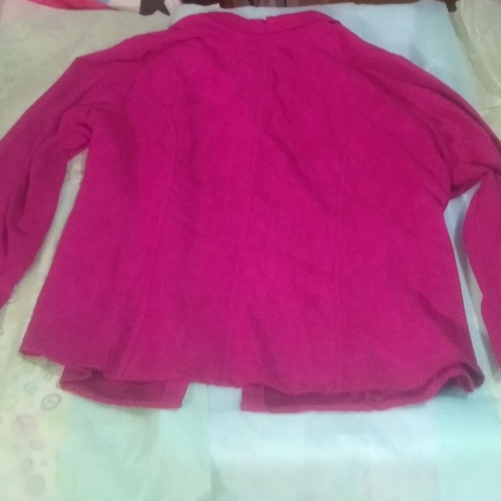 NWOT Avenue Button Down Top - Size 30/32 - Picture 3 of 5